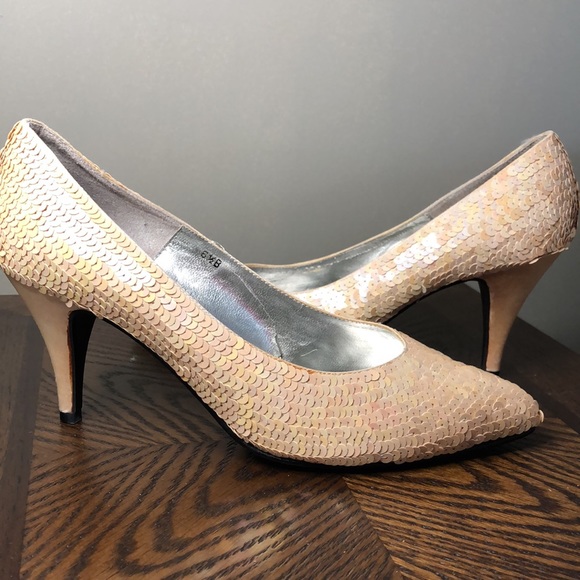 Sequinned high heels - Picture 3 of 7